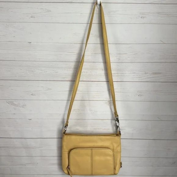 Tignanello Yellow Leather Crossbody Bag Medium Size Purse - Picture 3 of 8